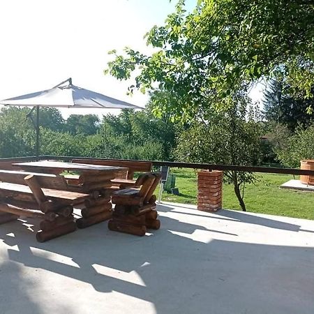 Casa Rurala Cu Livada Lavandra Câmpina Eksteriør bilde