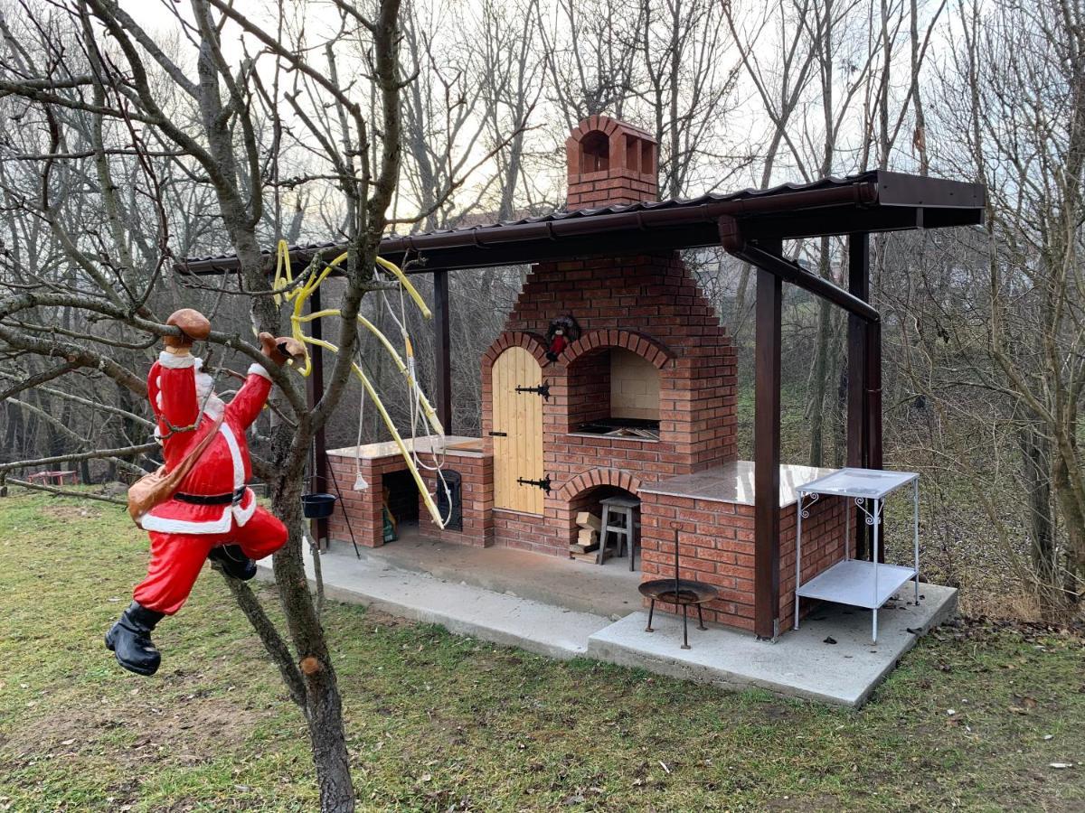 Casa Rurala Cu Livada Lavandra Câmpina Eksteriør bilde